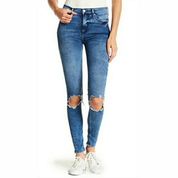 Free People Denim - 🆕Free People Distressed Cutout Knee Skinny Jeans